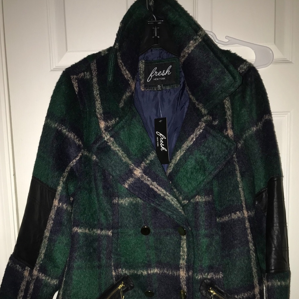 💜💜💚HOST PICK💜💚FRESH NEW YORK PEA COAT💜💚